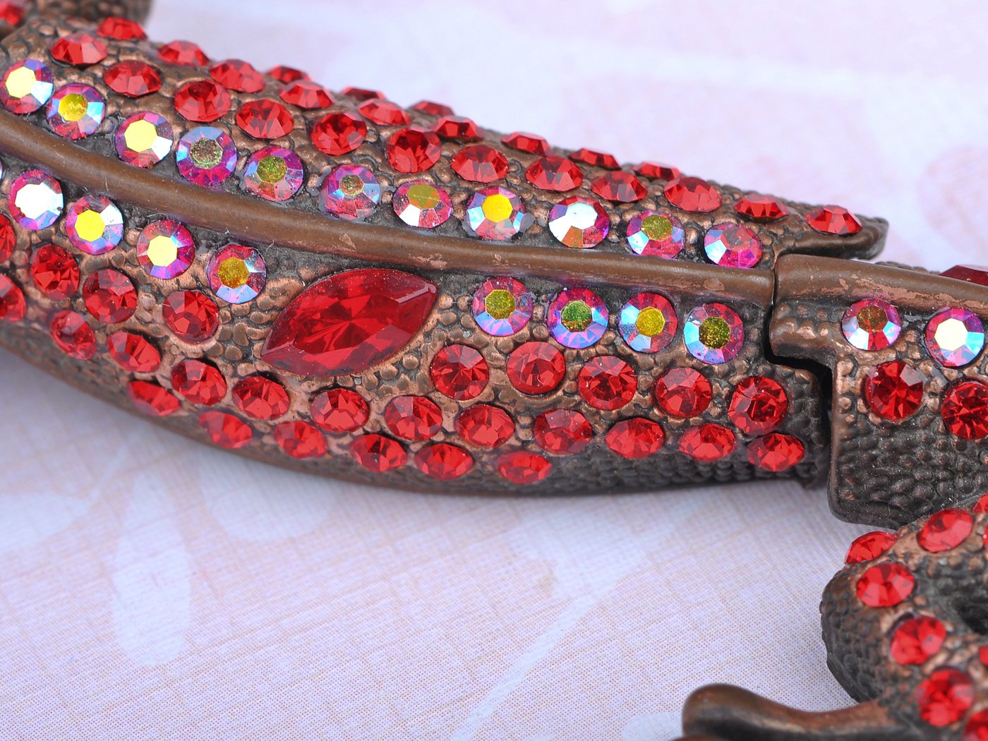 Gun Shine Ruby Lizard Gecko Animal Brooch Pin