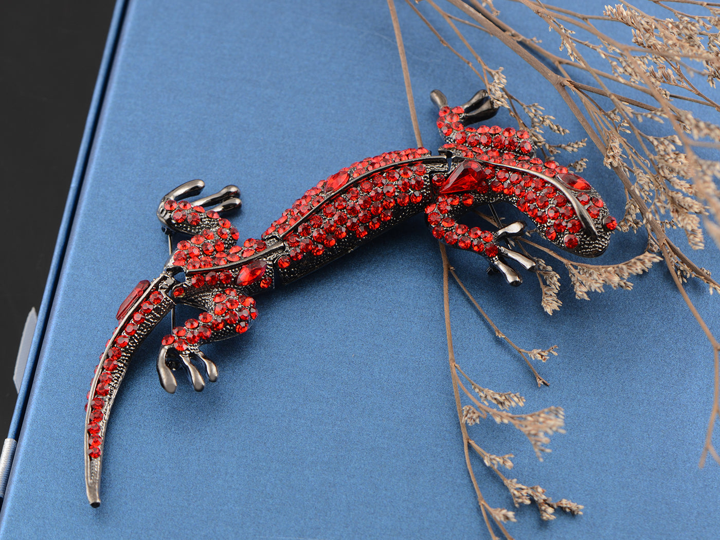 Gun Shine Ruby Lizard Gecko Animal Brooch Pin