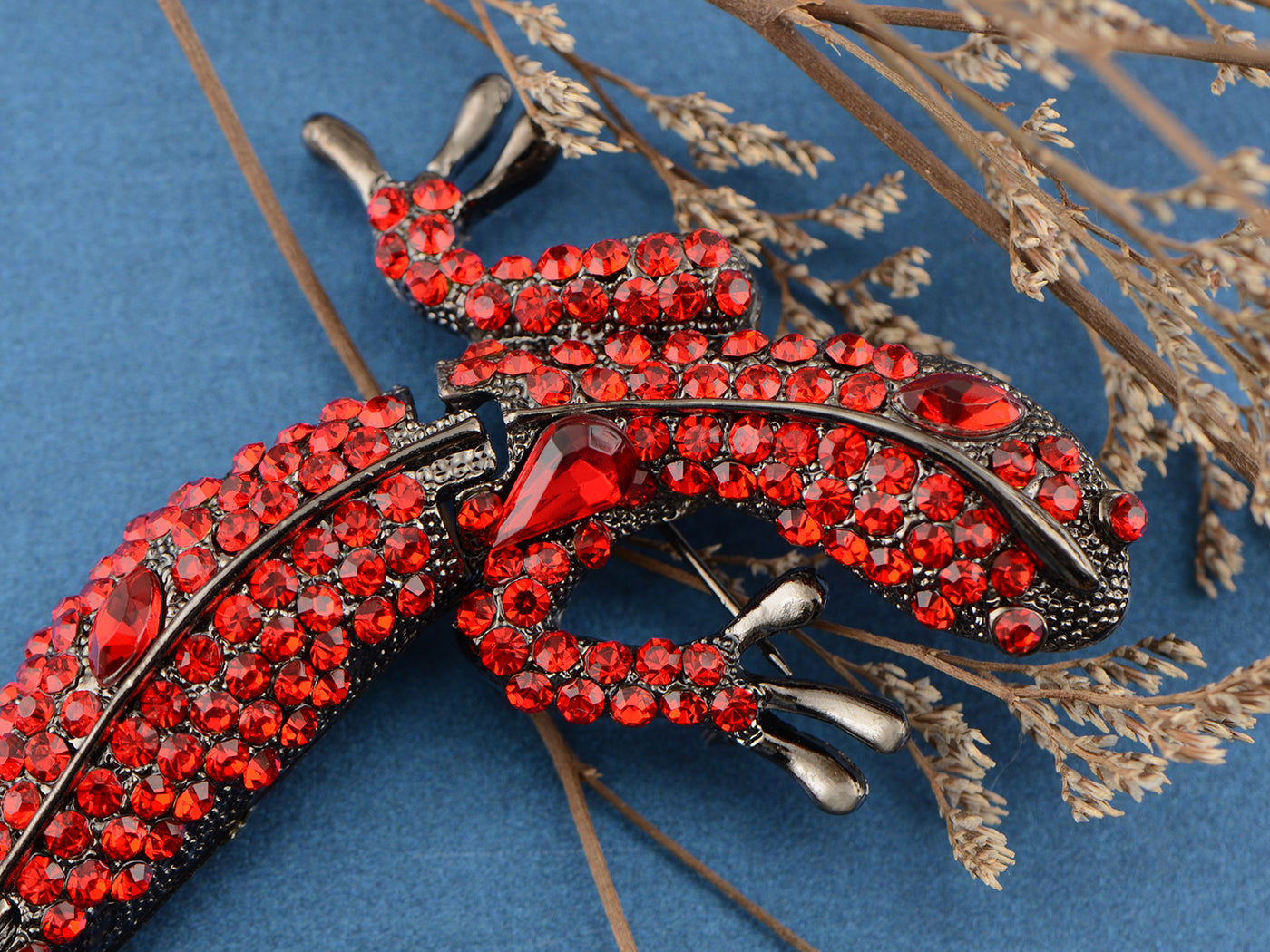 Gun Shine Ruby Lizard Gecko Animal Brooch Pin
