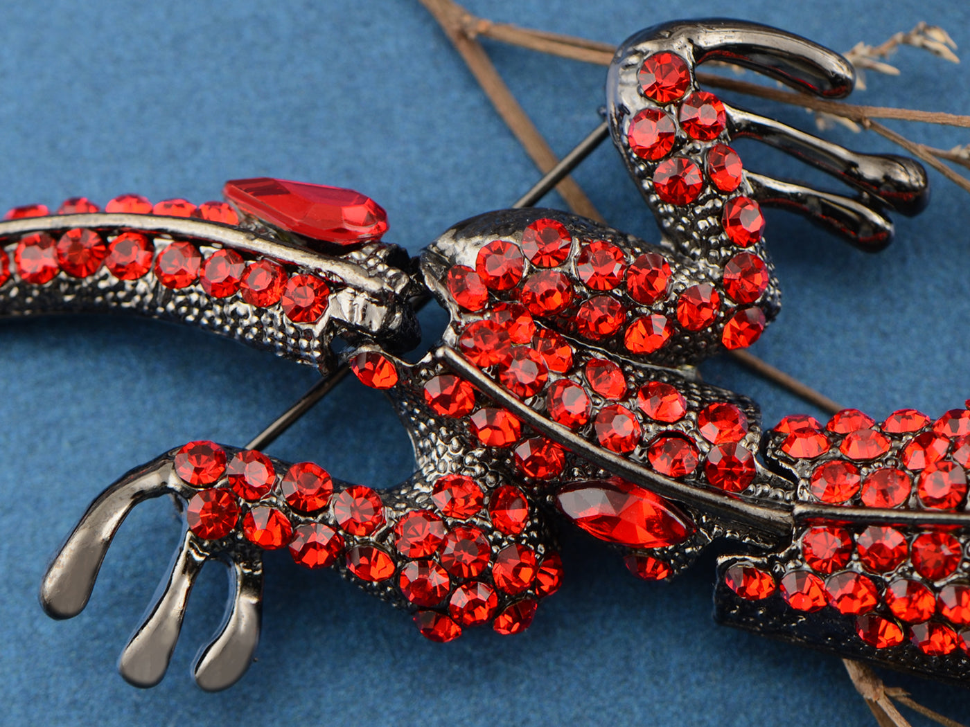 Gun Shine Ruby Lizard Gecko Animal Brooch Pin
