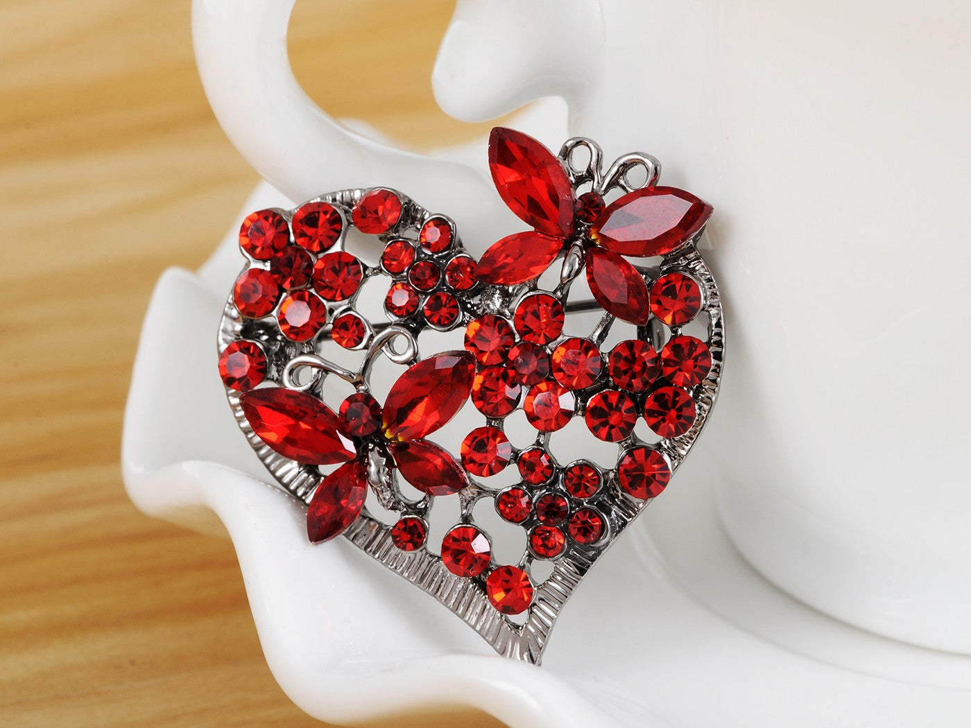 Floral Insect Butterfly Love Flower Heart Brooch Pin