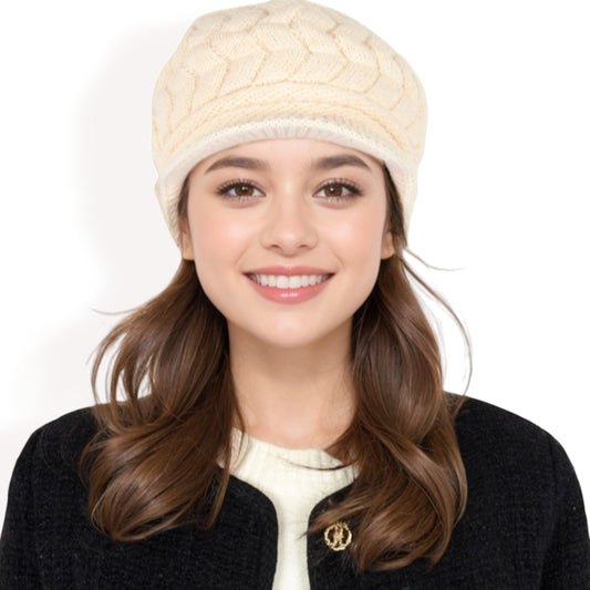 Knitted Newsboy Cap with Braided Cable Pattern and Stylish Brim Design