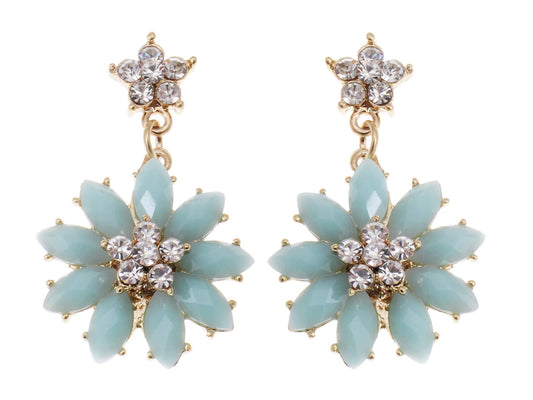 Festive Acorn D Earrings With Diamond Luminescent Bold S