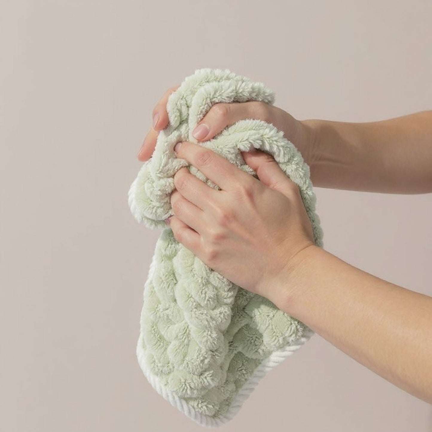 Soft Absorbent Hanging Hand Towels Textured Teardrop Shape Reusable Cleaning Cloth with Loop 6 Pack