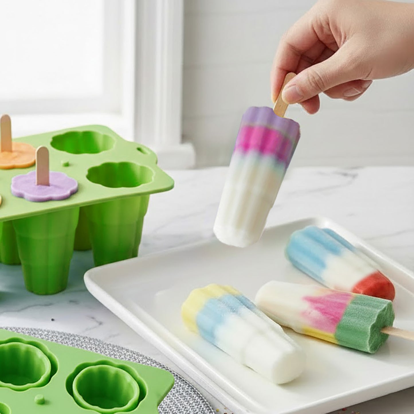 6-Cavity Silicone Popsicle Mold with Reusable Lid Flexible Nonstick Frozen Treat Tray