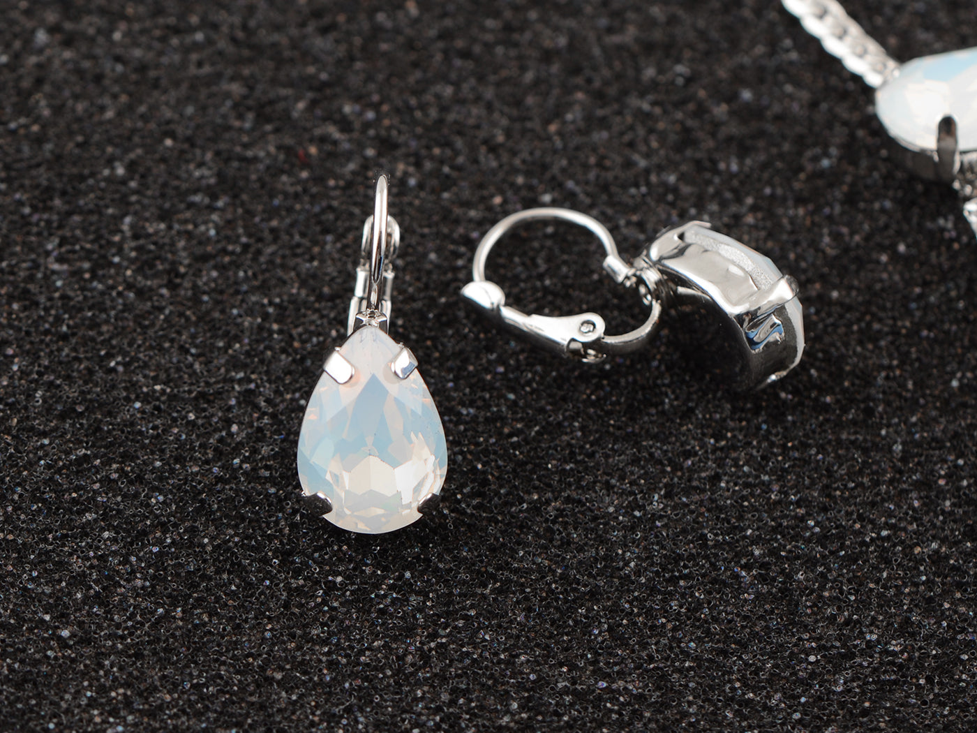Moons D Teardrop Strand Necklace Drop Earrings Set