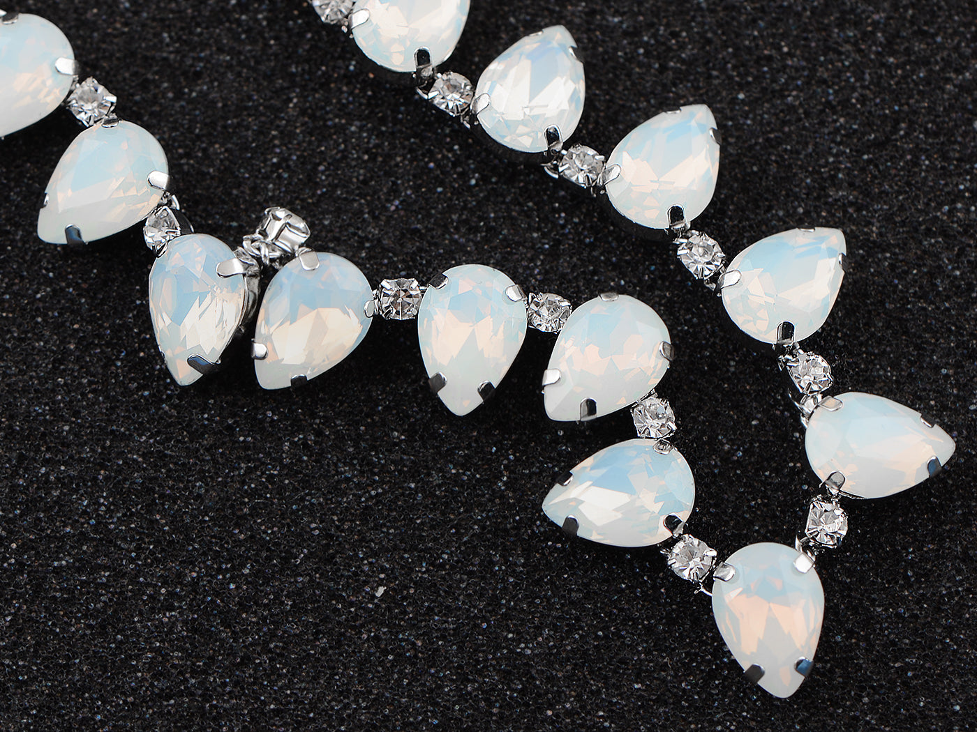 Moons D Teardrop Strand Necklace Drop Earrings Set