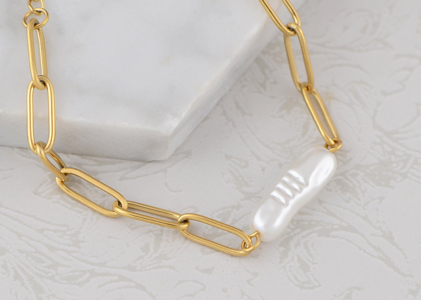 18K Gold-Plated Pearl Link Bracelet - Stainless Steel Pearl Bead Chain Bracelet Boho Chic Jewelry for Valentine's Day Birthdays