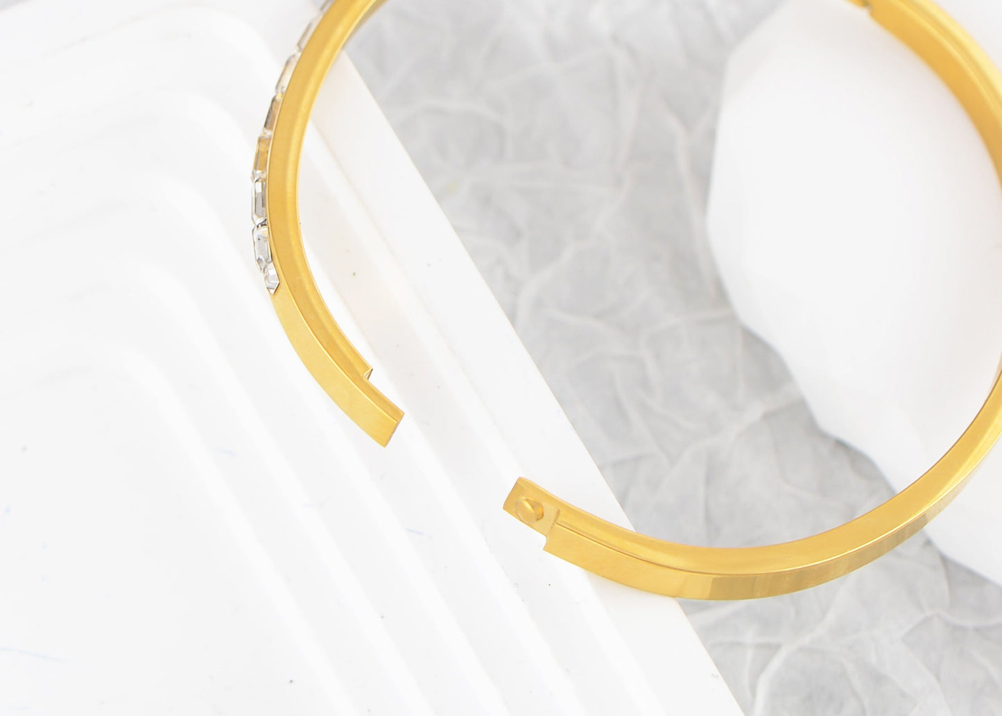 18K Gold Plated Bangle Bracelets for Women with Cubic Zirconia Stainless Steel Friendship Bracelet Jewelry for Christmas