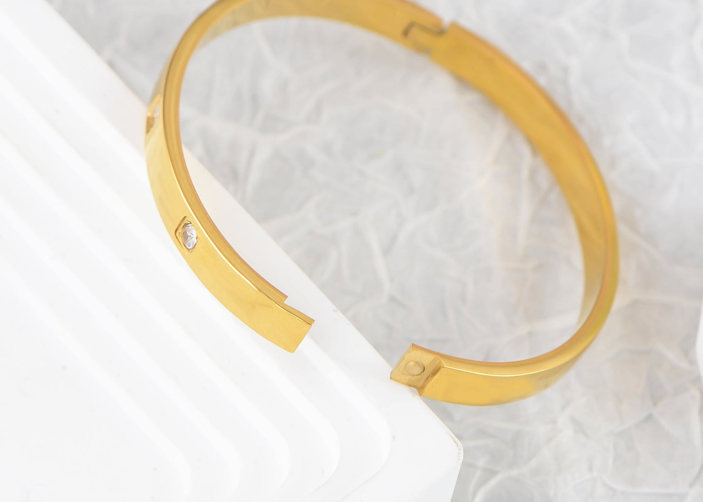 18K Gold Plated Bangle Bracelets for Women with Cubic Zirconia Stainless Steel Friendship Bracelet Jewelry for Christmas