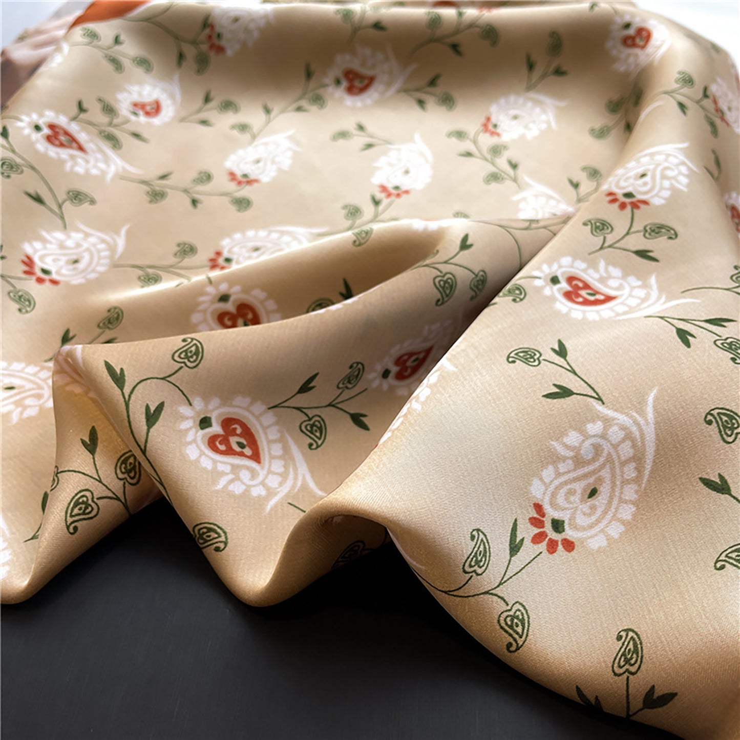 Womens Satin Square Scarf with Vintage Floral Print 27.5¡Á27.5inches