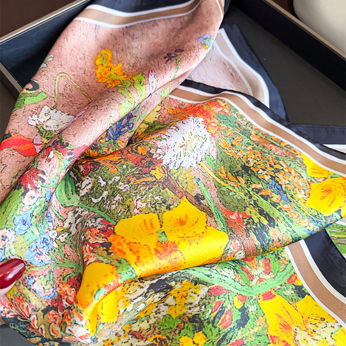 Premium Satin Floral Scarf Lightweight Square Neck Scarf for Women Accessory 27.5¡Á27.5inches