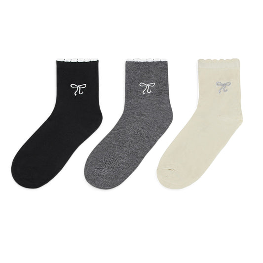 3-Pack Soft Knit Ankle Socks with Scalloped Trim and Embroidered Bow Detail
