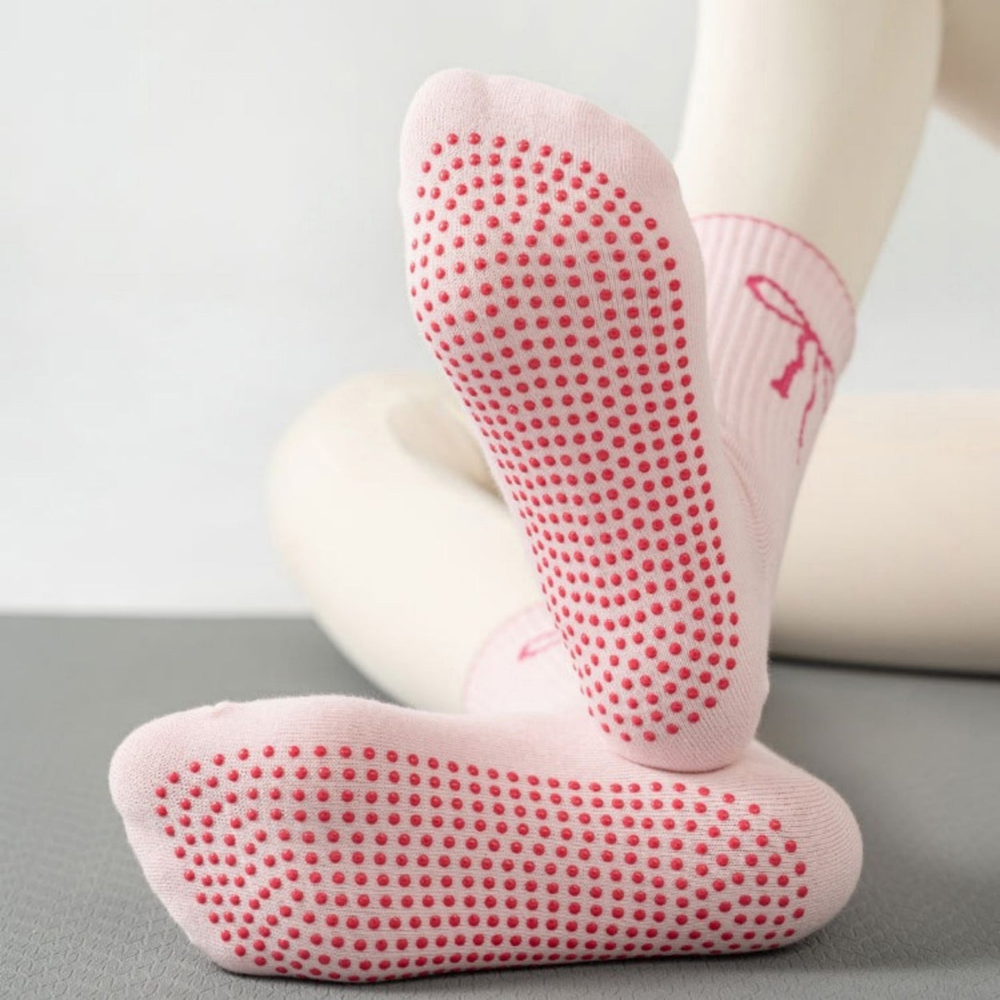 2-Pack Non-Slip Grip Socks with Bow Embroidery and Anti-Skid Dot Soles