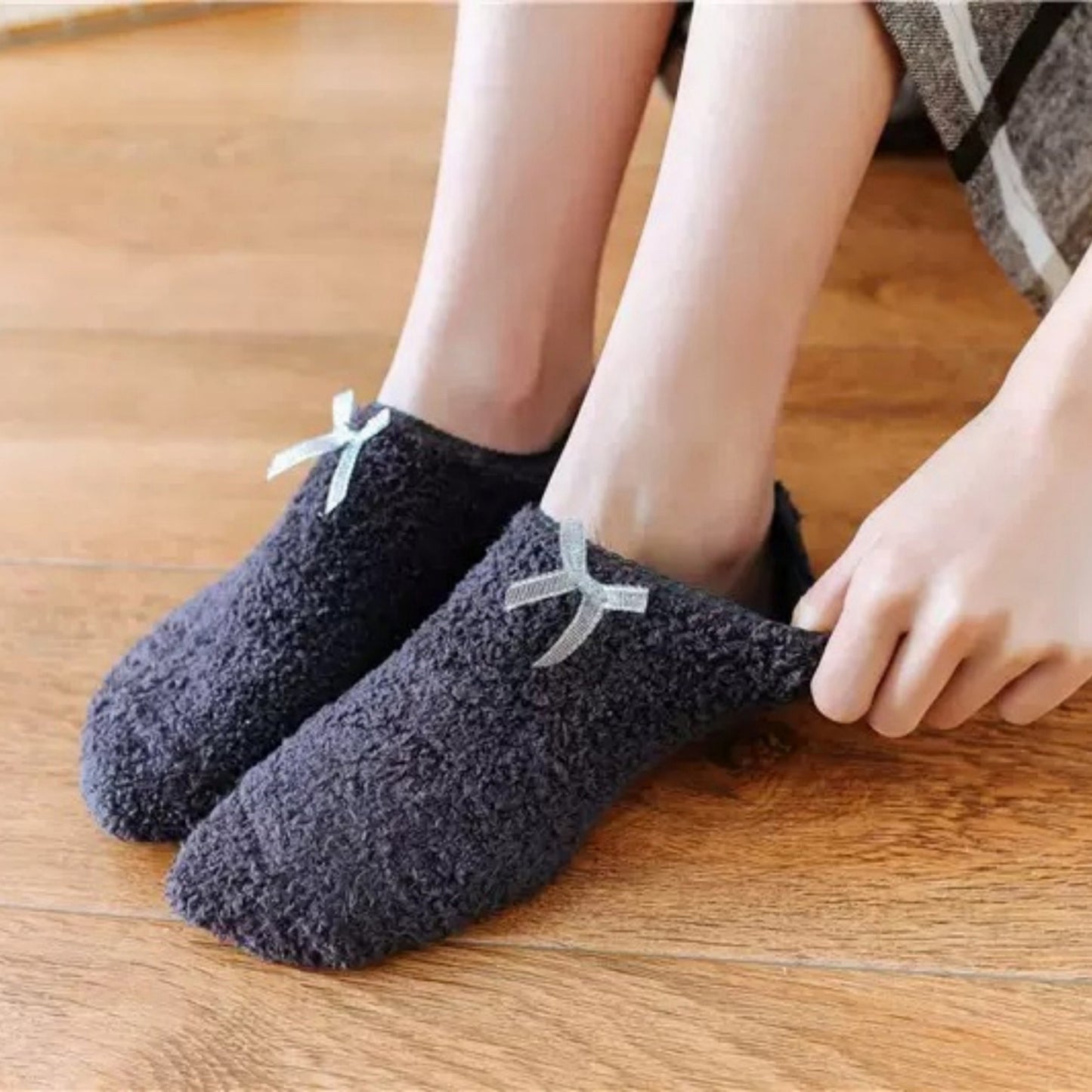 3-Pack Non-Slip Plush Fuzzy Slipper Socks with Fabric Bow and Grip Bottoms