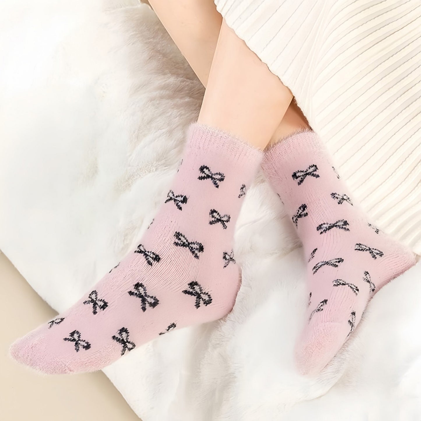 3-Pack Fuzzy Crew Socks with Allover Bow Pattern Soft Cozy Knit Winter Sock Set