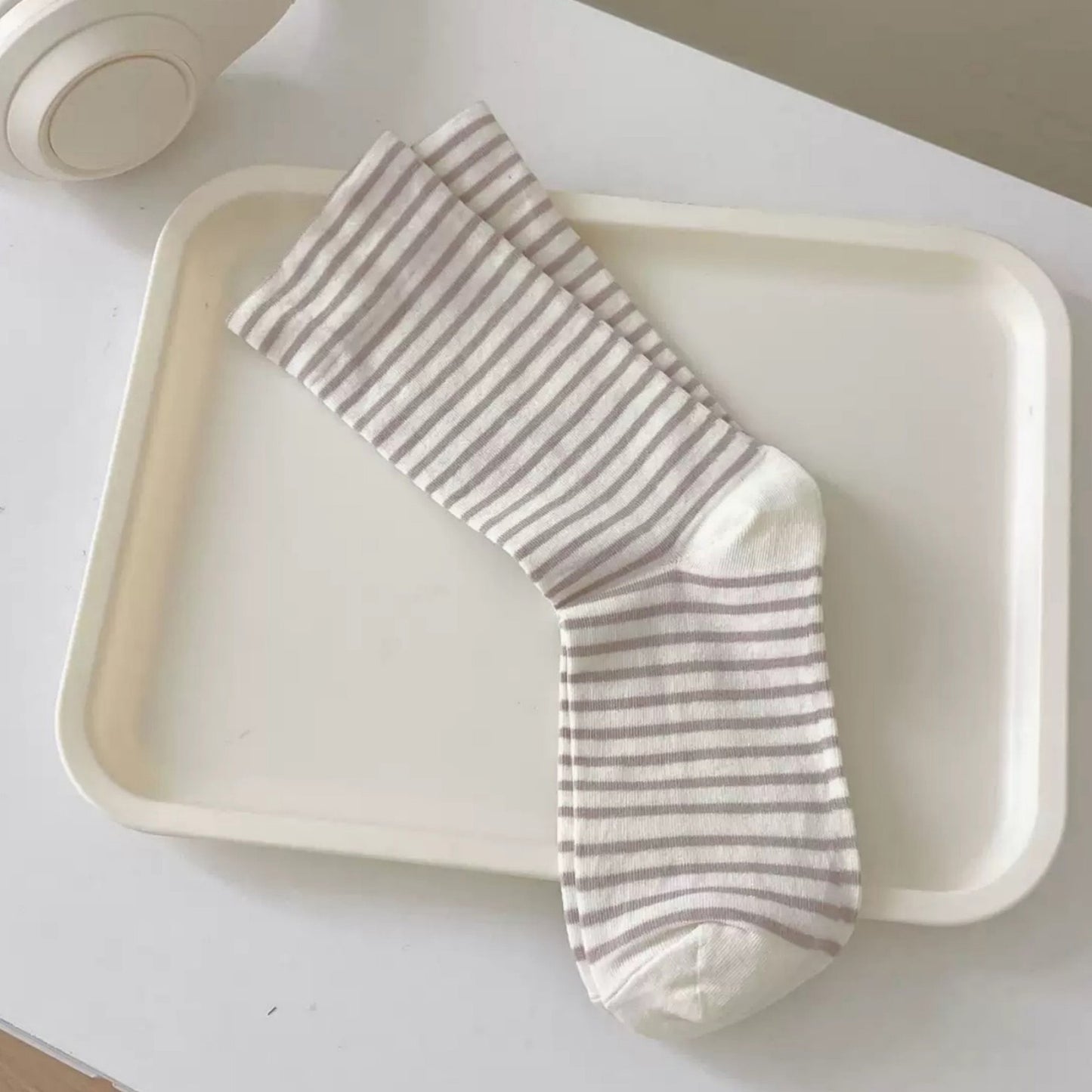 3-Pair Striped Crew Socks Set Lightweight Knit with Soft Stretch and Modern Minimalist Style