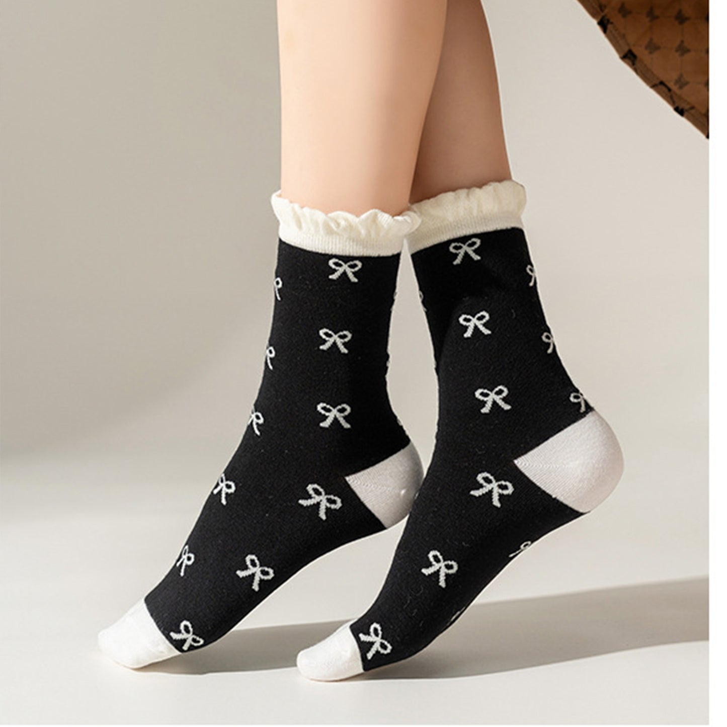 3 Pairs Women's Mid-Calf Socks with Bow Pattern and Ruffled Cuff