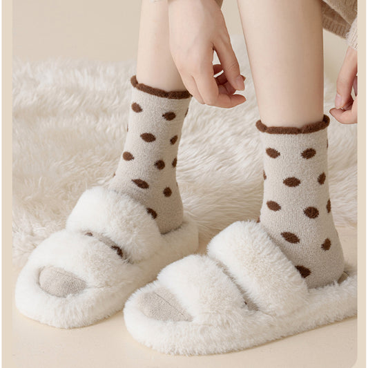 3 Pairs Women's Plush Crew Socks with Polka Dot Pattern and Thick Fleece Lining