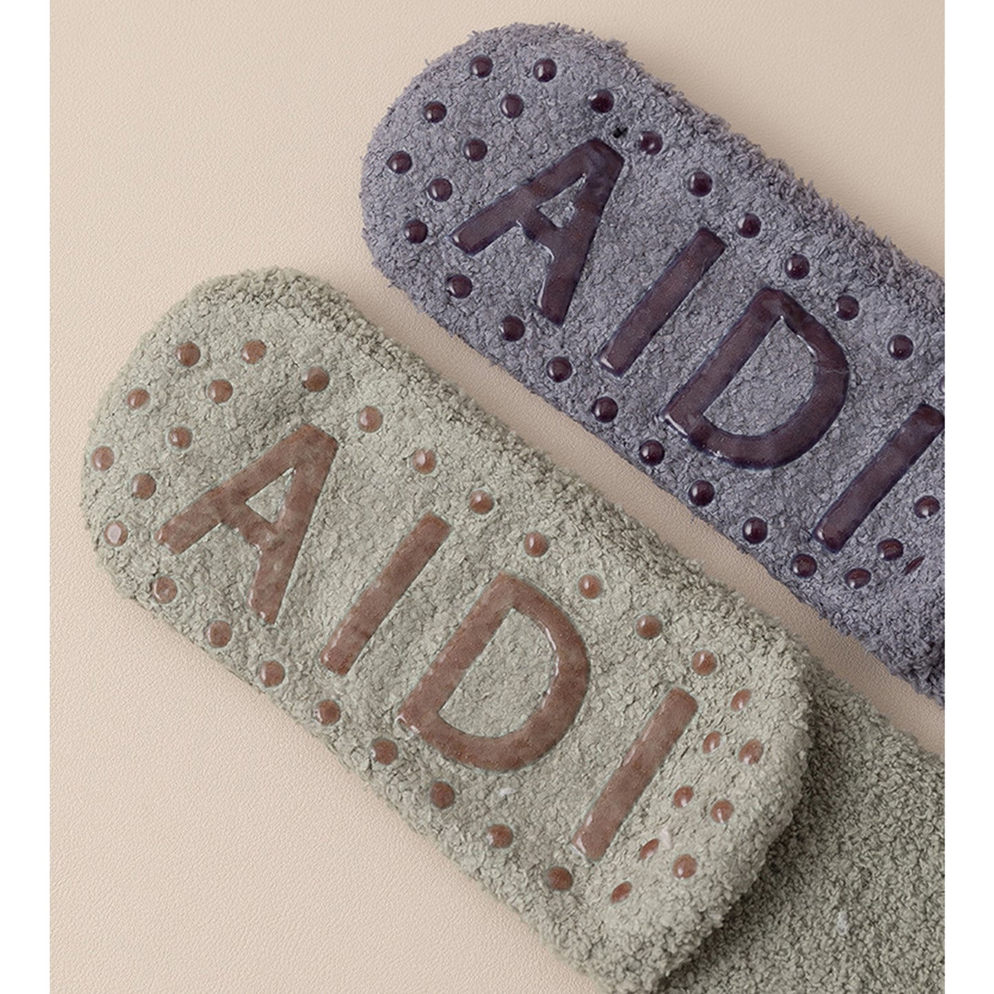 3 Pairs Women's Plush Non-Slip Crew Socks with Thick Fleece Lining and Cozy Warm Fit