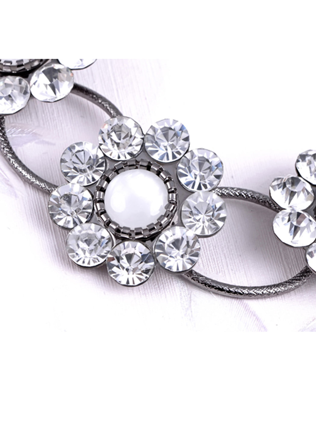 Five Flowers To The Face Gun Cross Coil Chained Belt