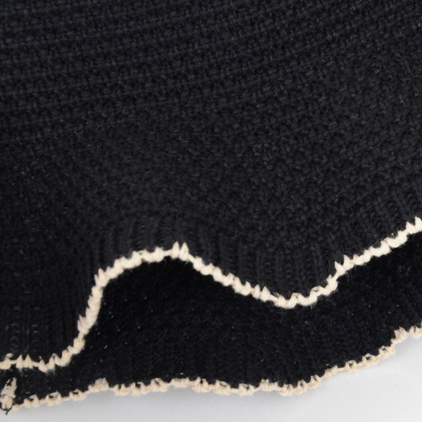 Women's Woven Floppy Bucket Hat with Scalloped Brim Edge Detail