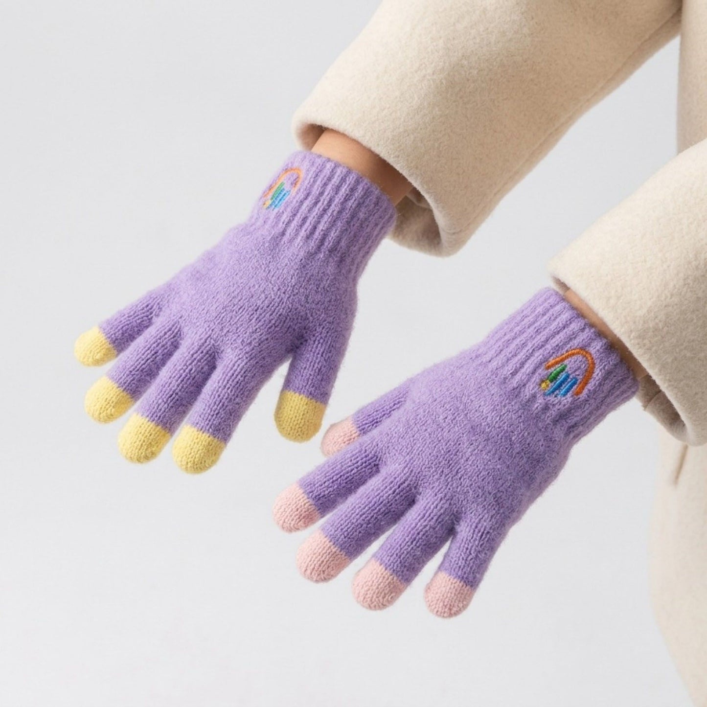 Kids Knit Gloves with Contrast Fingertips and Embroidered Detail 5.3 x 2.5in
