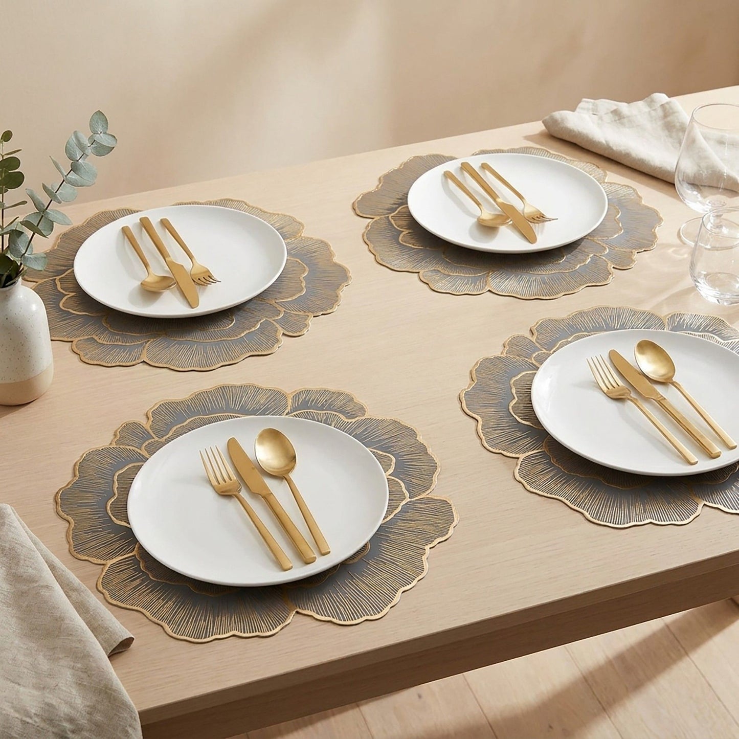 4 Pack Floral Round PVC Placemats Gold Trim Washable Heat Resistant Table Mats