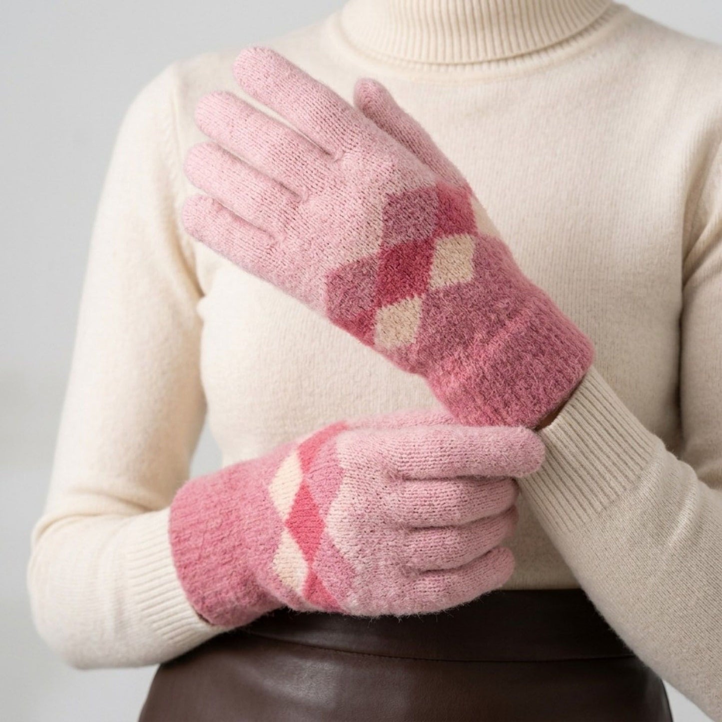 Soft Knit Gloves with Argyle Pattern and Cozy Fuzzy Texture 8.2 x 3.5in