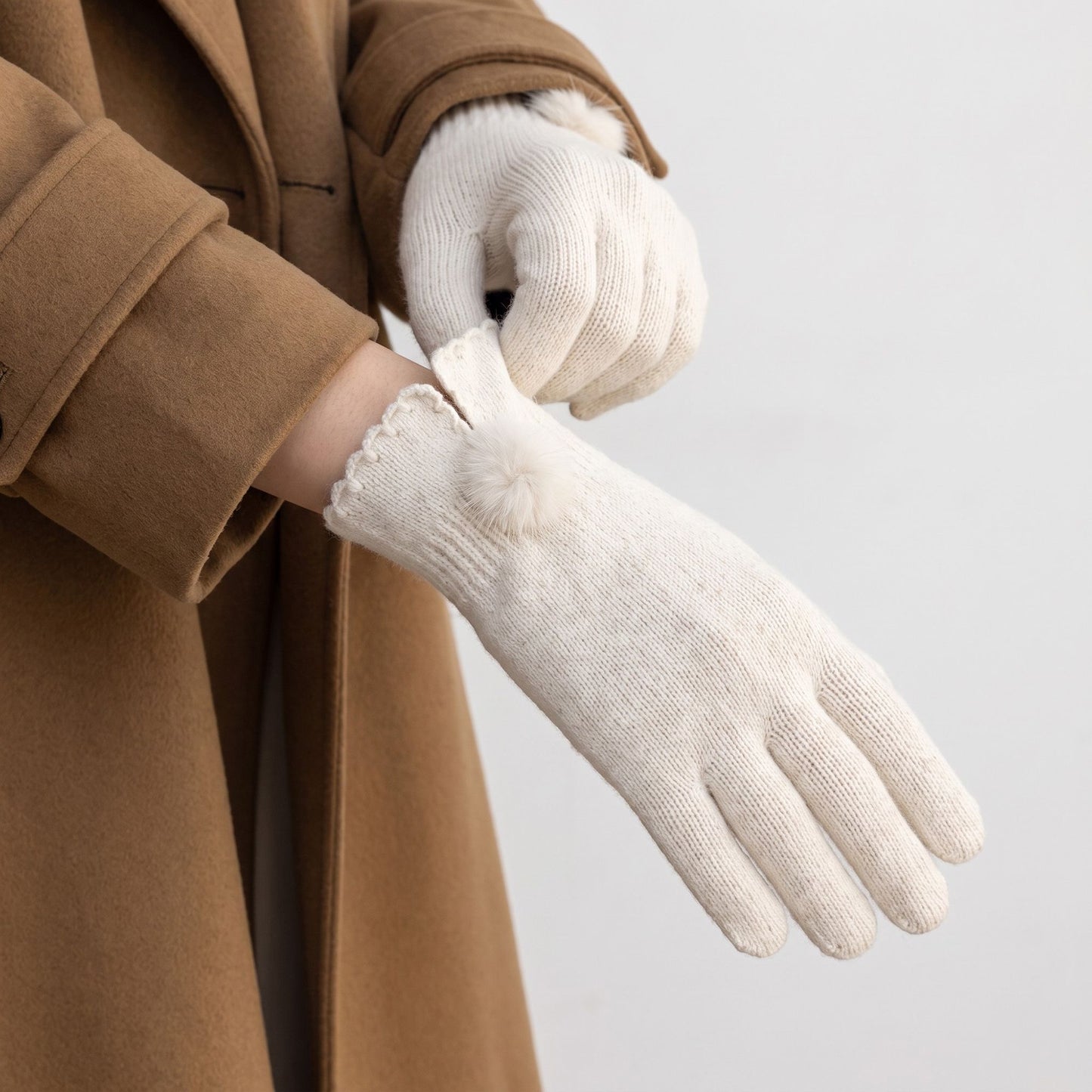Pom Pom Knit Full Finger Gloves with Scalloped Cuff