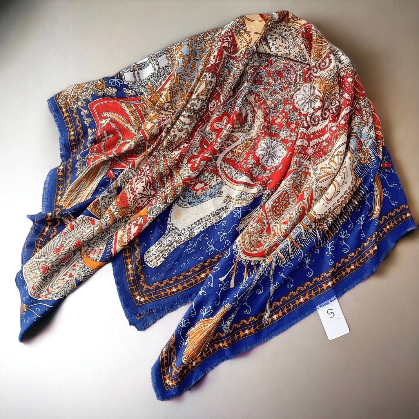 Light Luxury Printed Large Square Scarf With Loose Beard