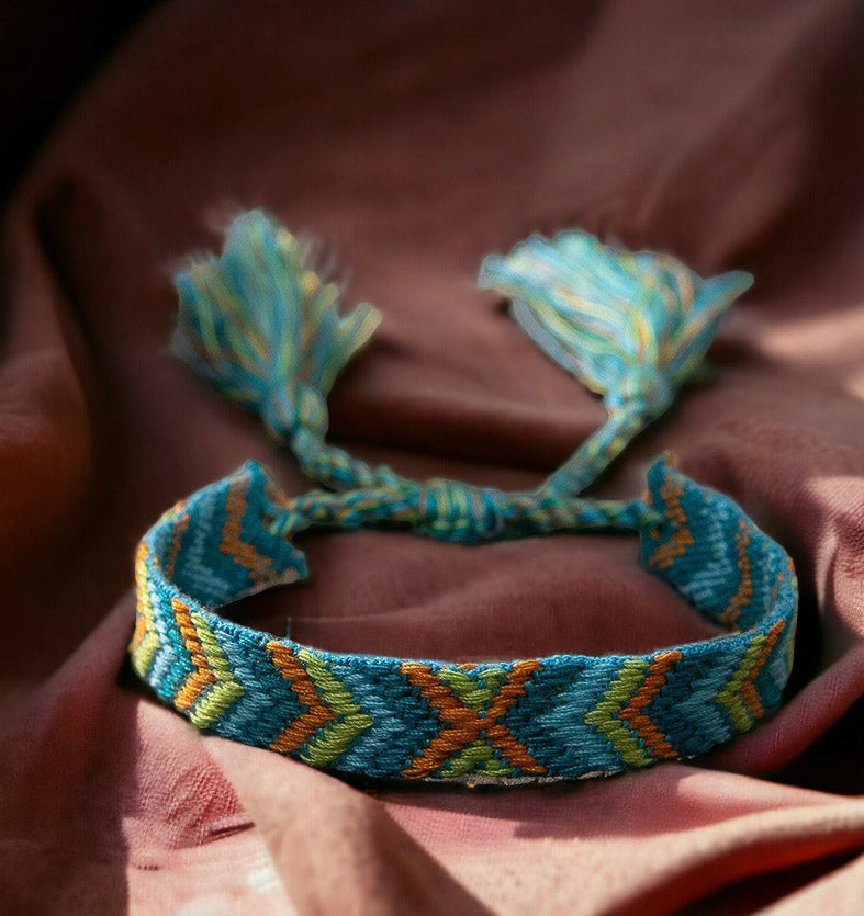 Retro Style Fabric Bracelet