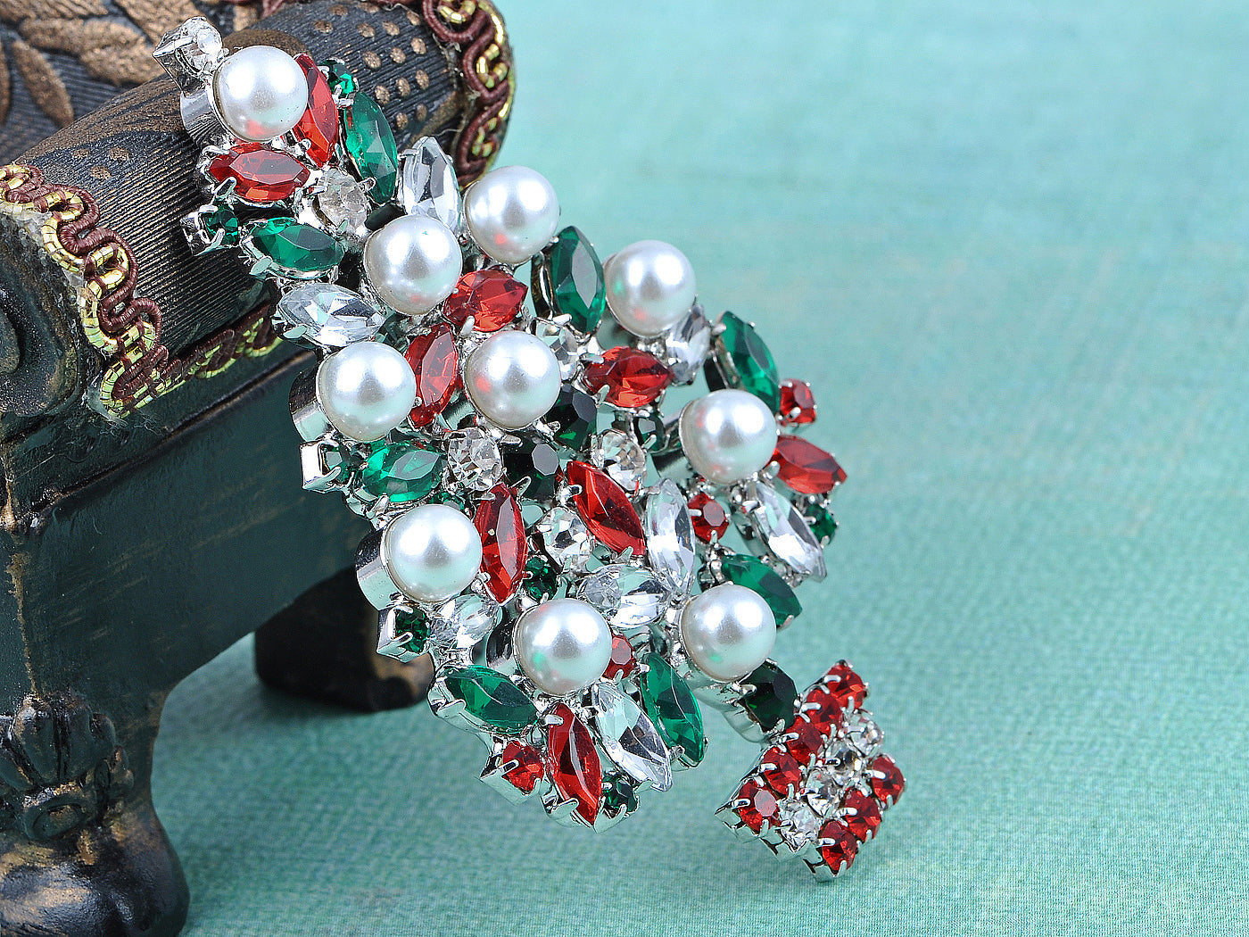 Multicolor Green Holiday Christmas Tree Star Brooch Pin