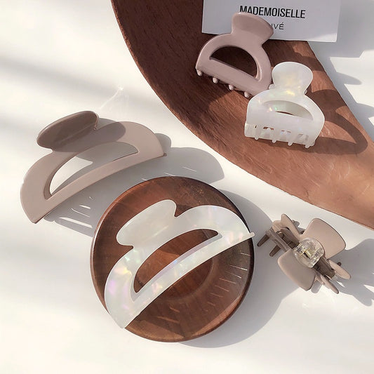 Simplistic Hair Claw Variety