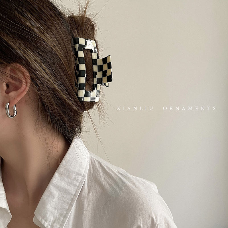 Checkered Glossy Hair Claw Variety