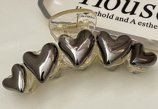 Metallic Heart Detail Hair Claw