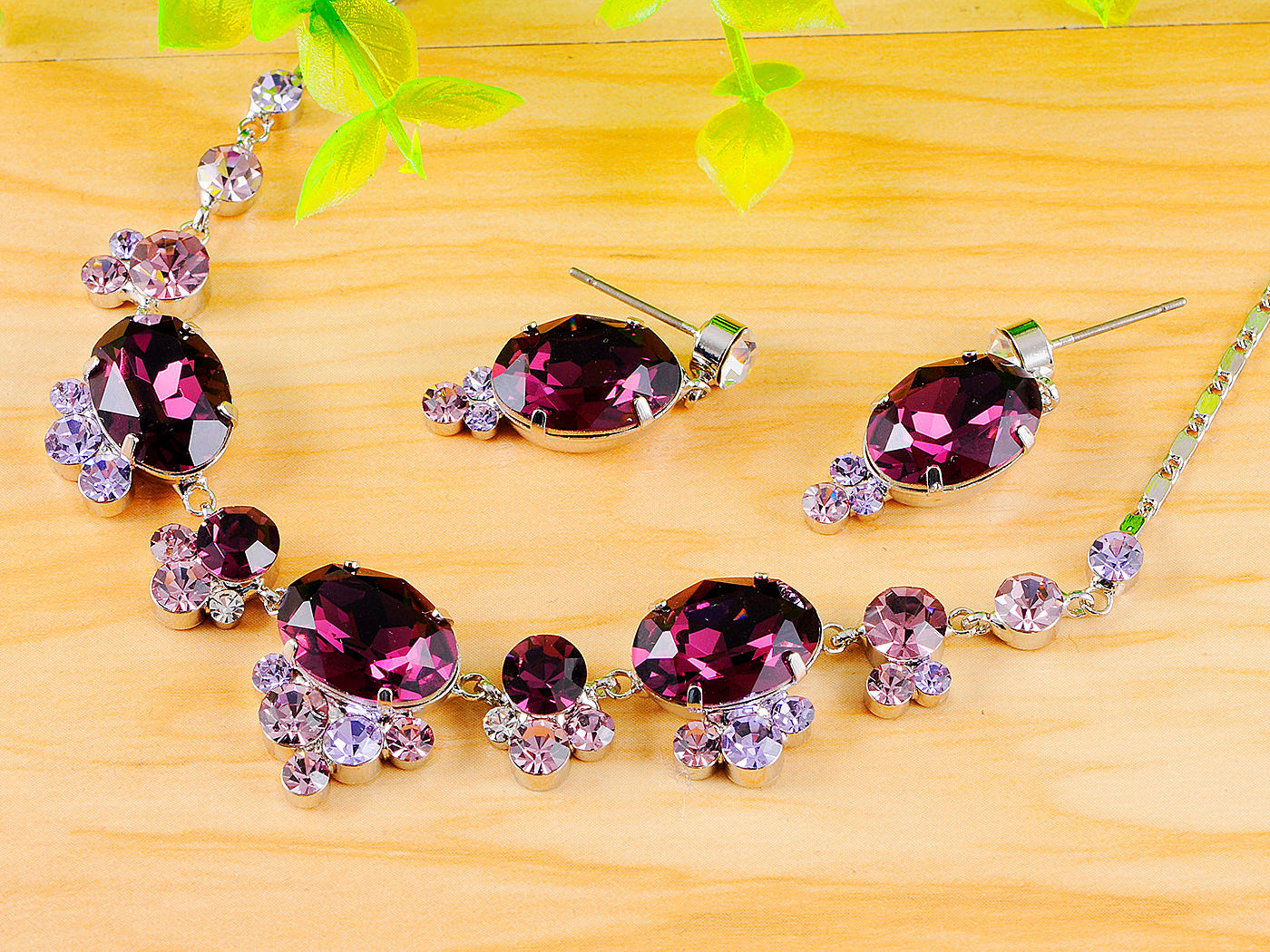 Swarovski Crystal Silver Purple Victorian Grape Necklace Earrings Set