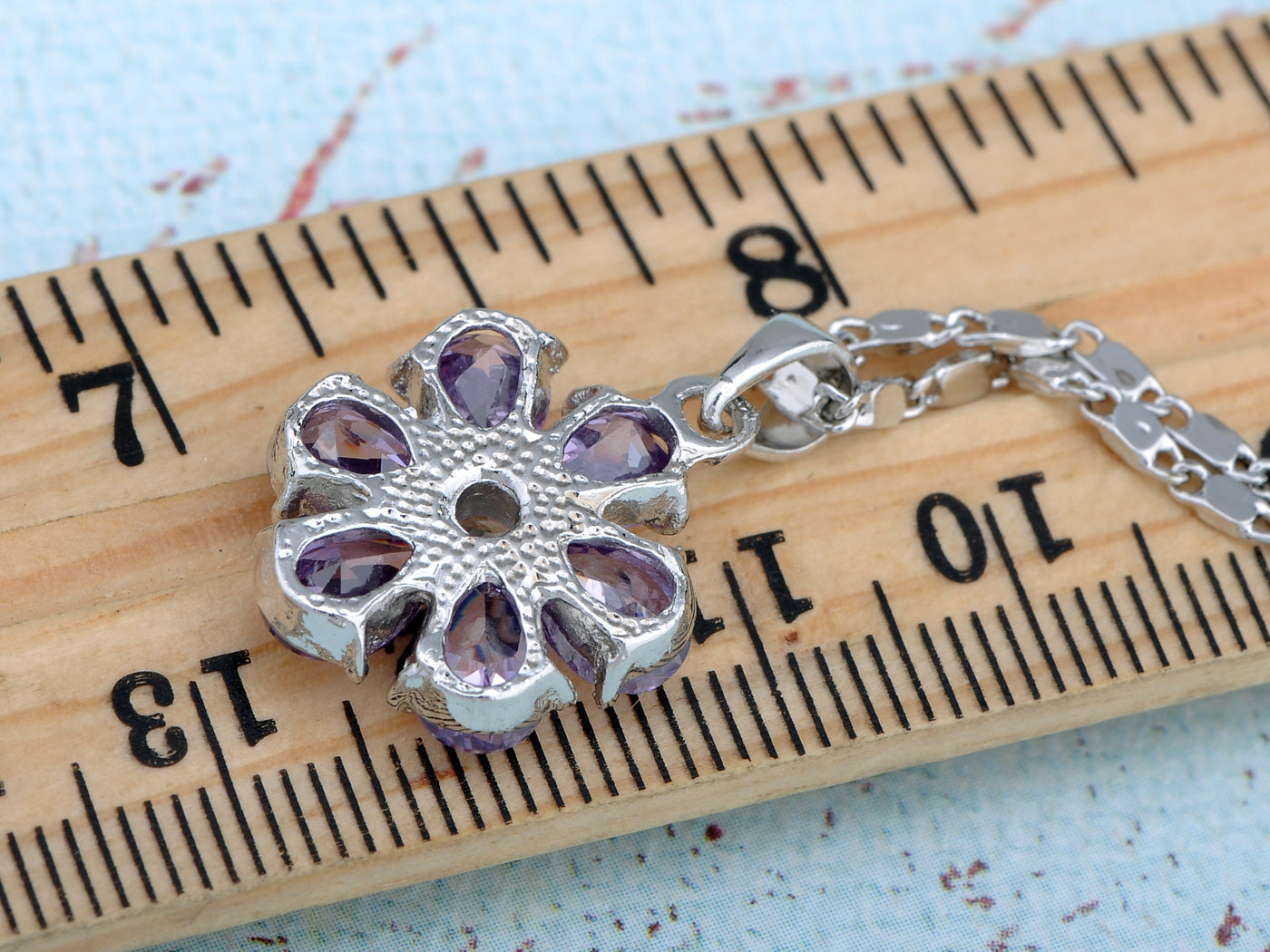 Swarovski Crystal Tanzanite Light Purple Rounded Petal Thorn Element Necklace