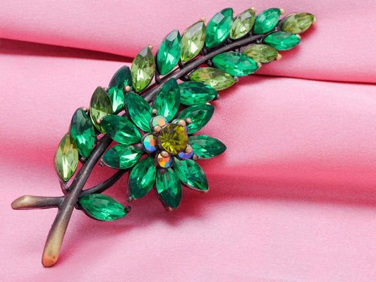 Antique Emerald Peridot Green Christmas Holly Leaf Flower Tree Brooch Pin