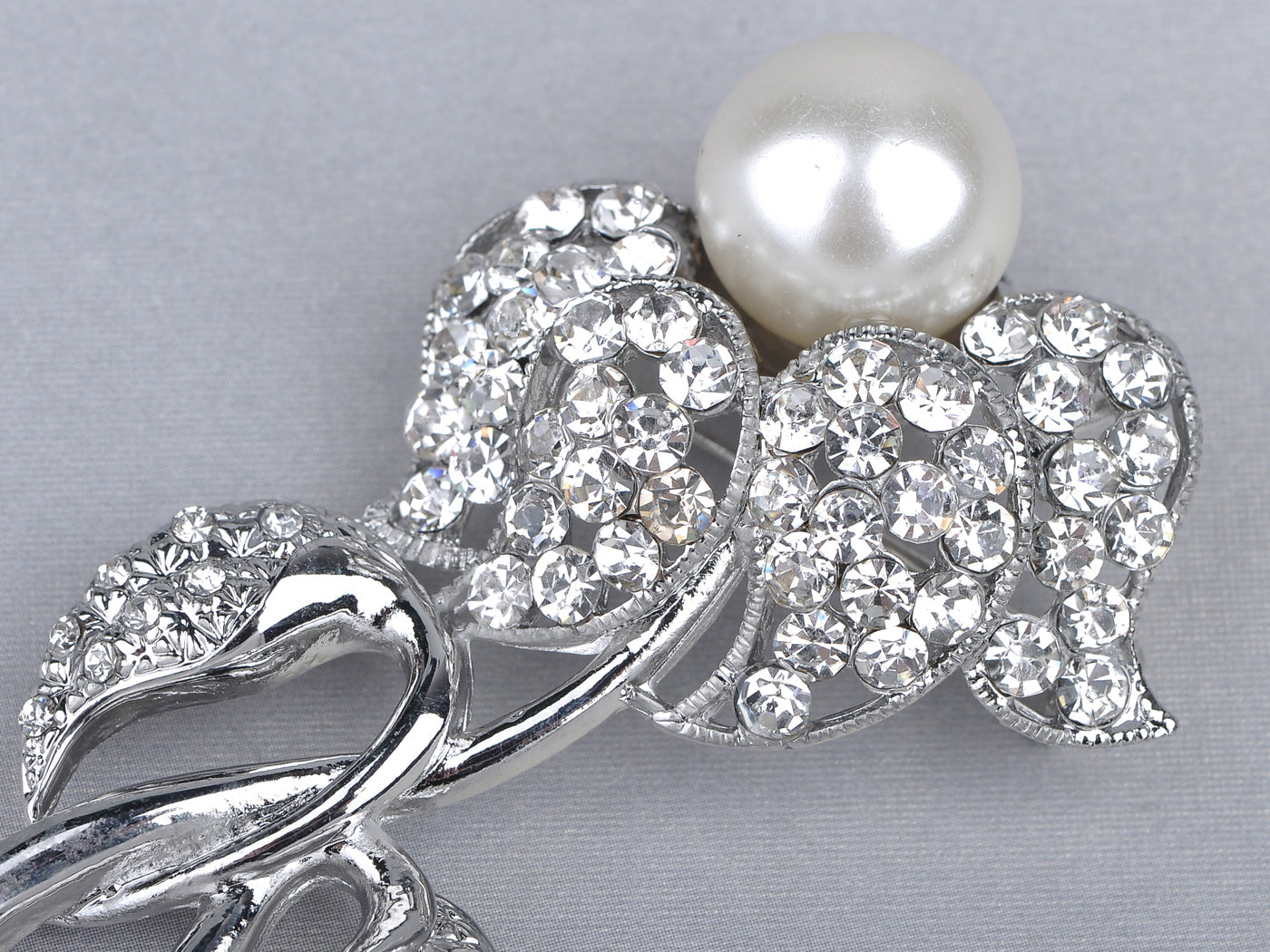 Pearl Bead Flower Bud Bouquet Bridal Pin Brooch