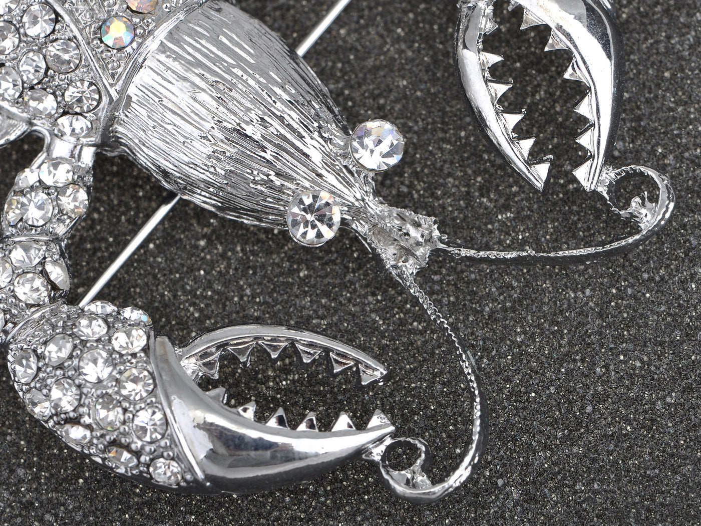 Nautical Ocean Animal Lobster Crawfish With Movable Tail Novelty Sea Fish Novelty Brooch Pin