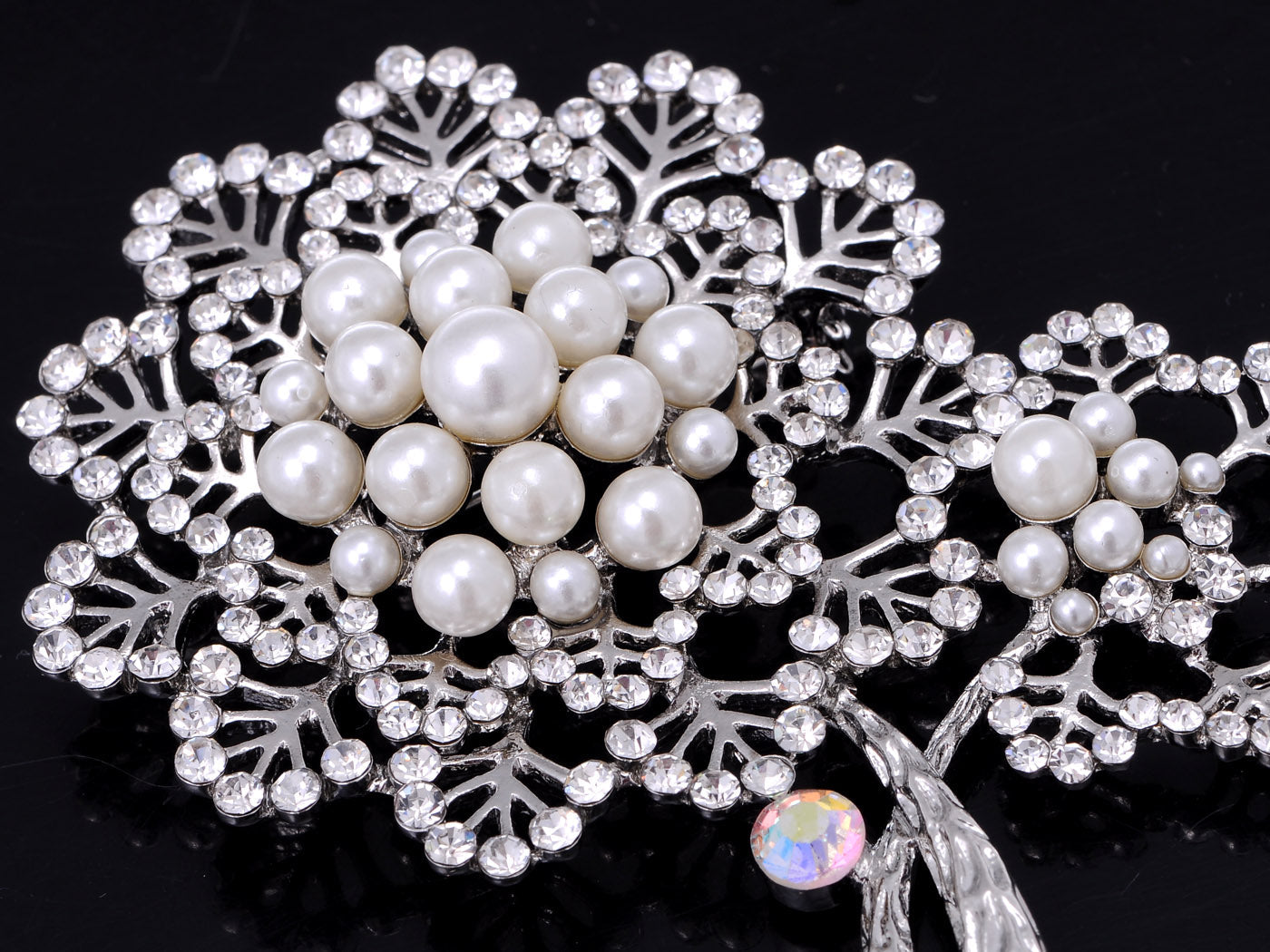 Pearl Two Dandelion Flowers Pin Brooch