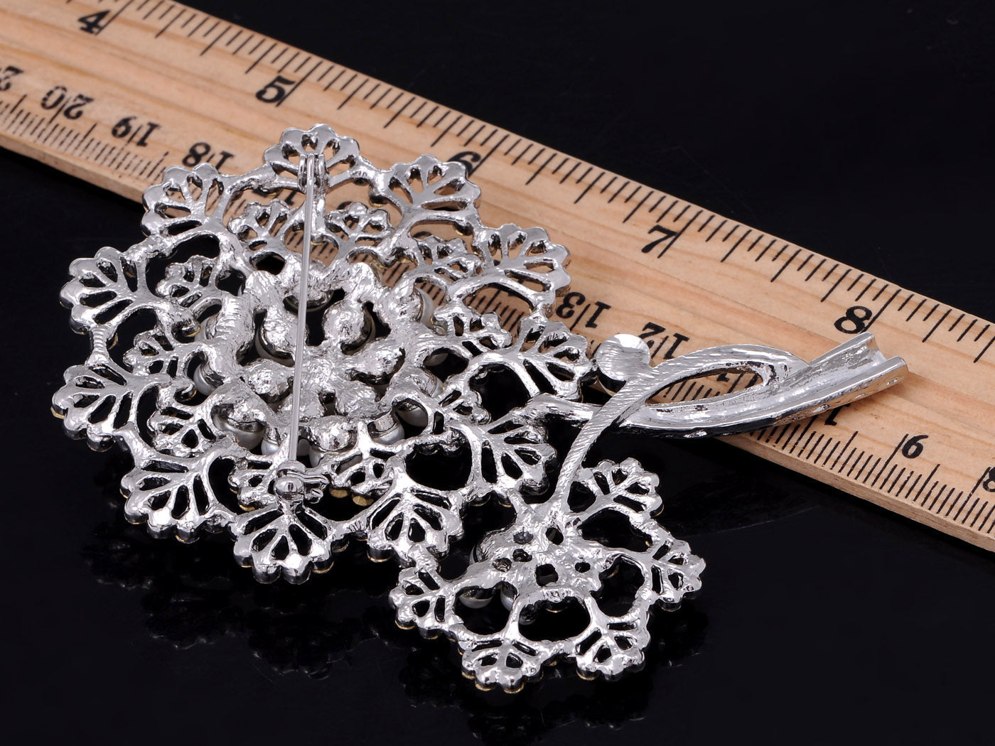 Pearl Two Dandelion Flowers Pin Brooch