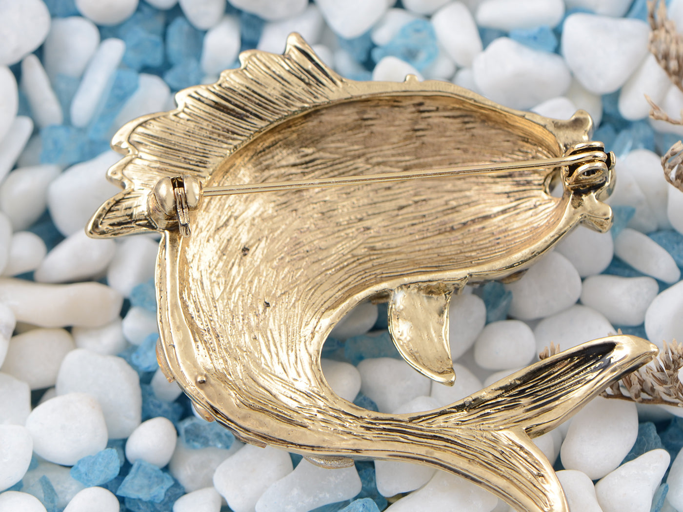 Light Topaz Colored Ocean Sea Fish Brooch Pin