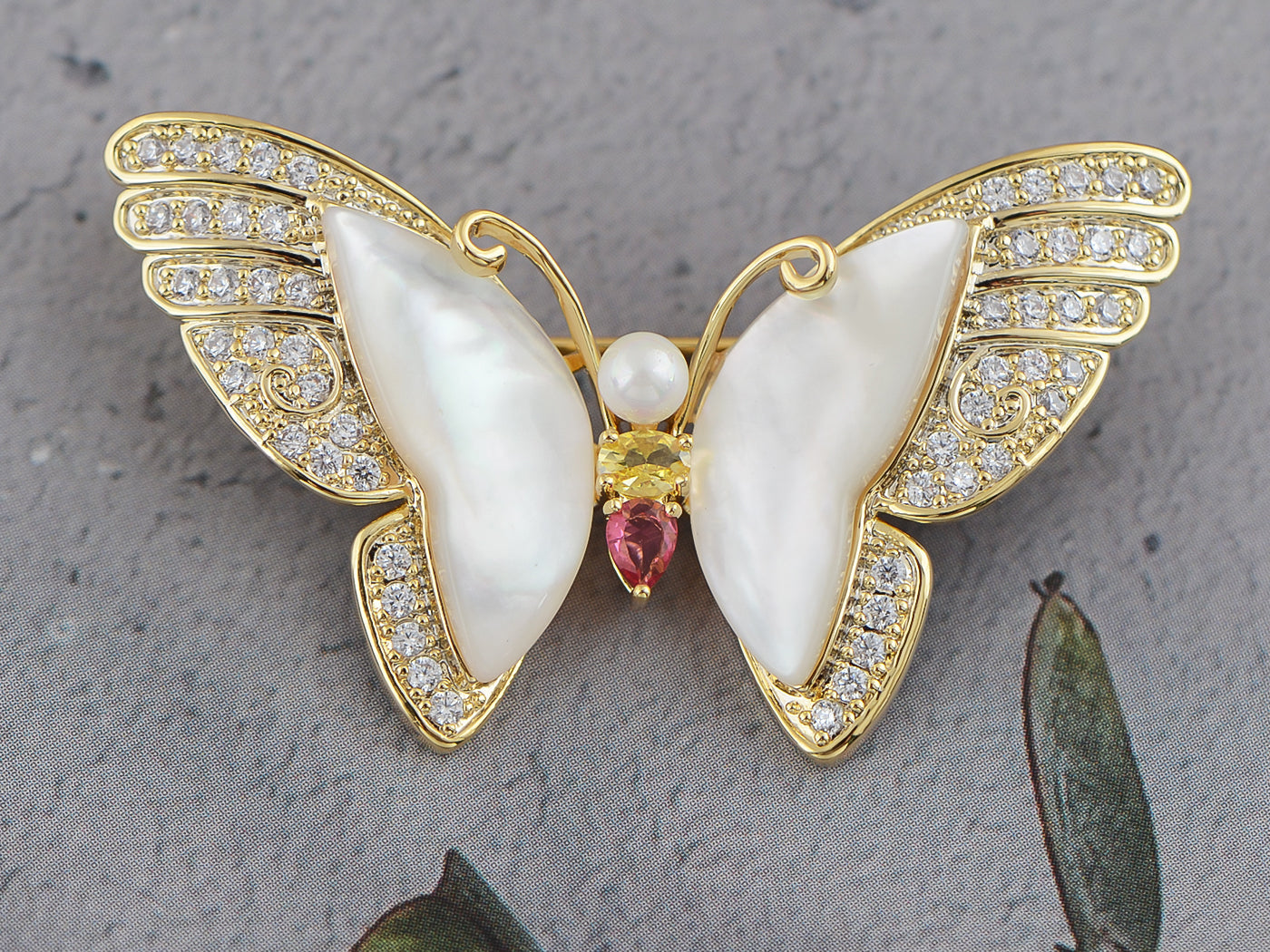 Antique Pink Pearlescent Bug Eyed Butterfly Brooch Pin