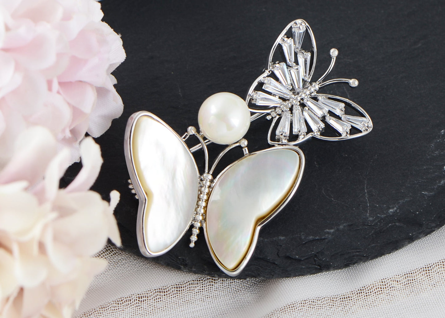 Alilang Zircon Seashell Pearl Butterfly Dangle Brooch Pin Beaded Animal Winged Pin Accessories Wedding Birthday Jewelry Gifts For Mom Sister