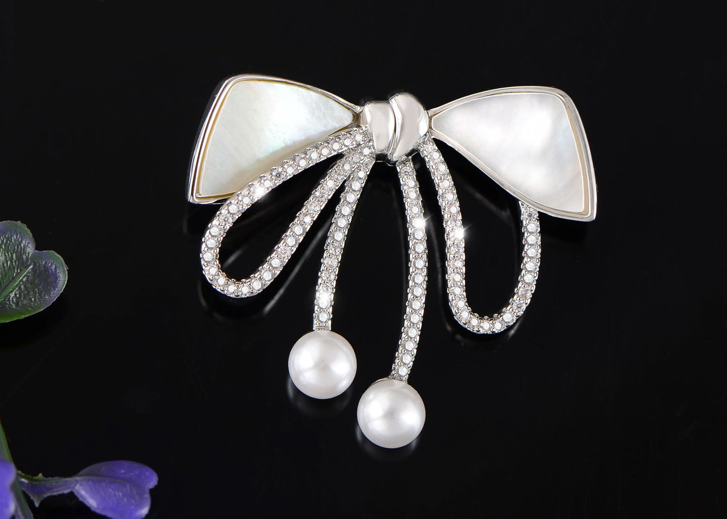 Alilang Elegant Natural Seashell Rhinestones Bow Knot Pearl Pin Brooch