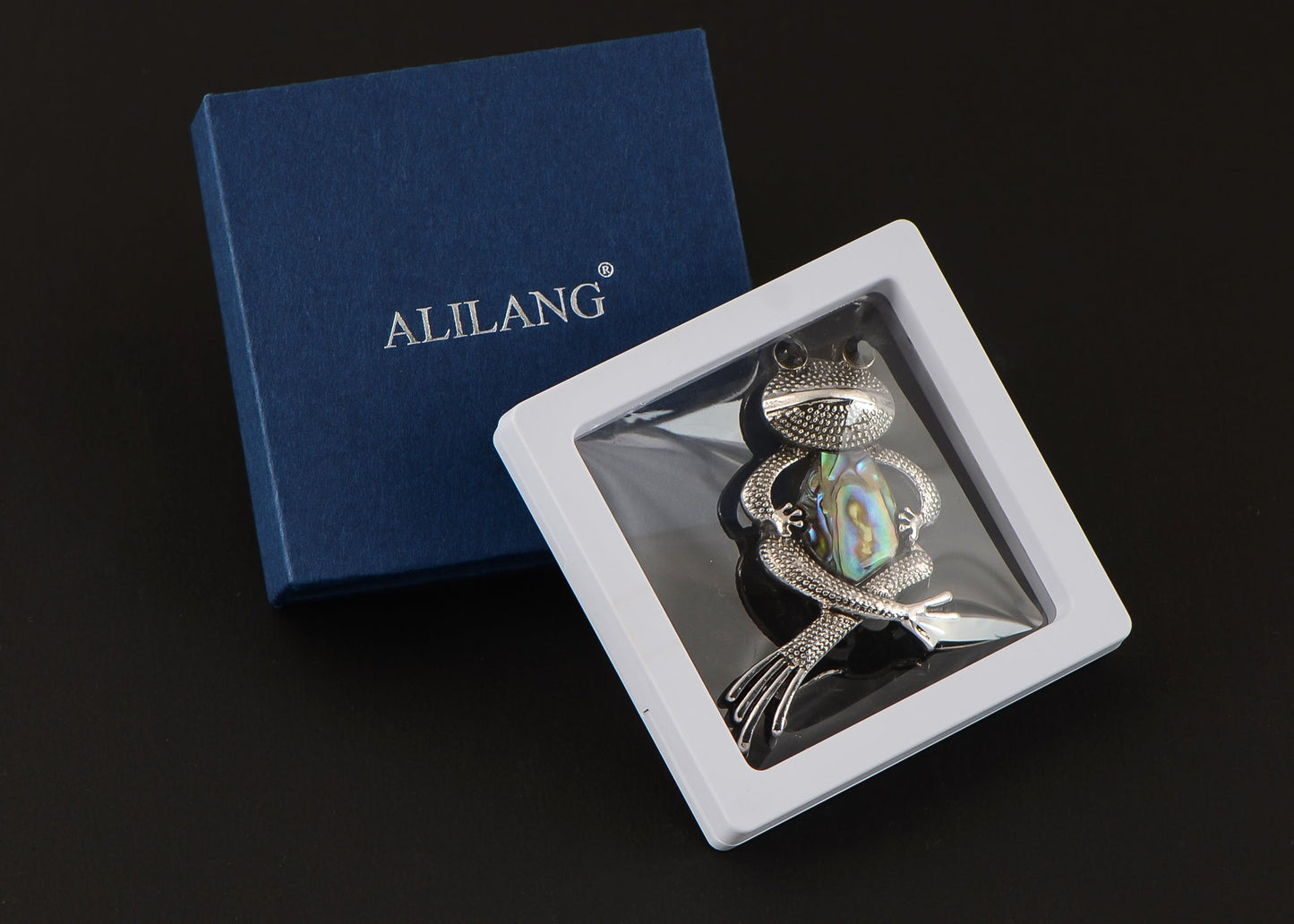 Alilang Cross-legged Sitting Frog Natural Abalone Shell Brooch Pin Exquisite Retro Frog Corsage