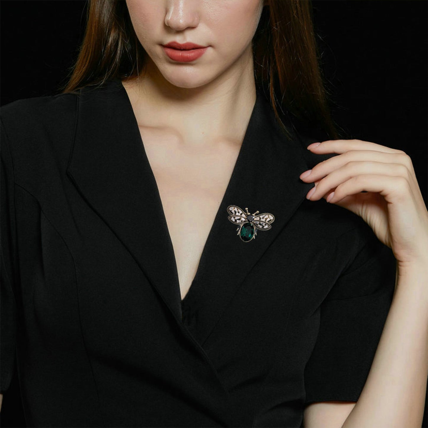 Bee Brooch Pin for Women Zircon Animal Brooches Crystal Honeybee Bumblebee Lapel Pins