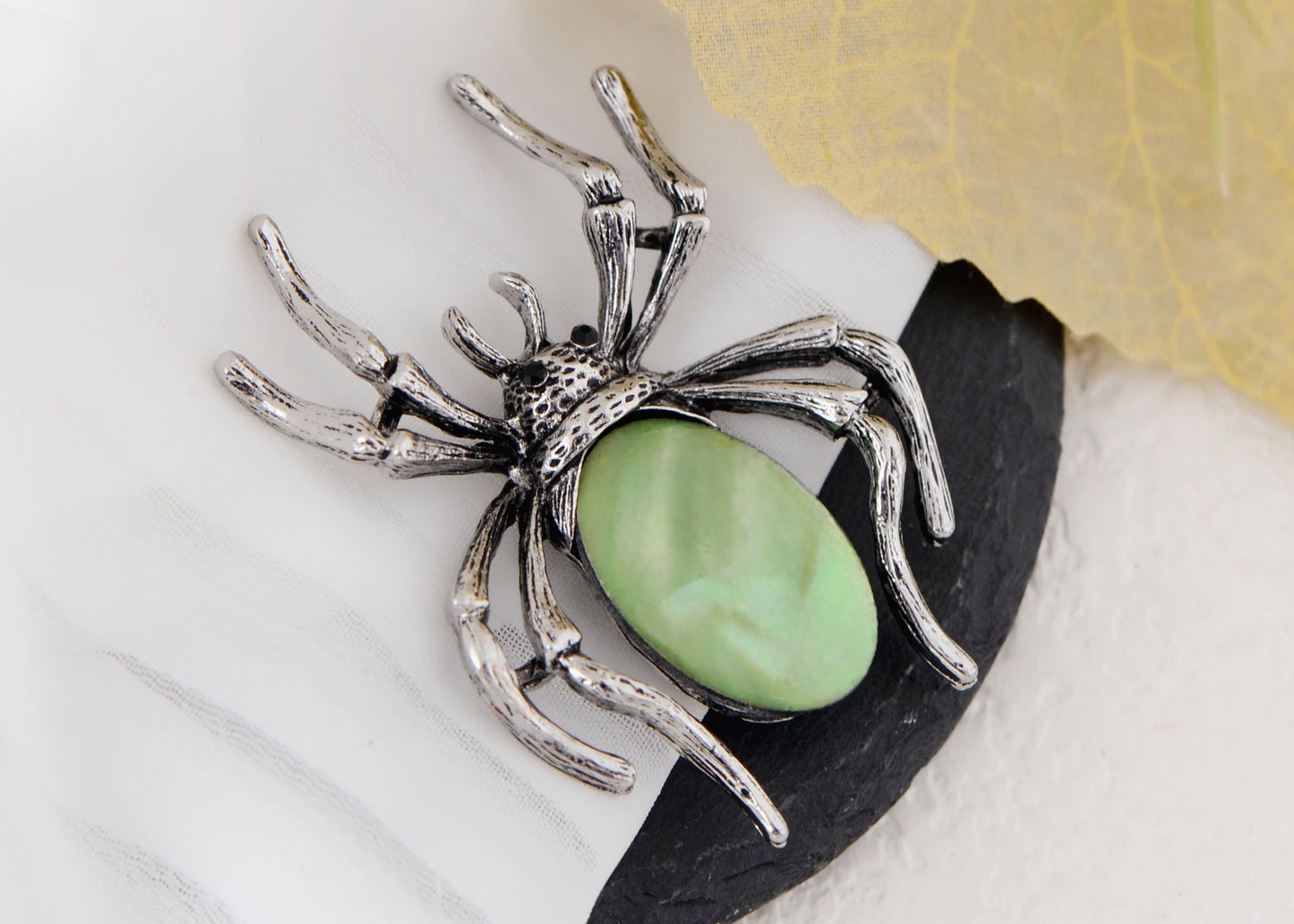 Antique Silvery Tone Abalone Shell Stone Spider Brooch Lapel Pins Pendant Halloween Jewelry